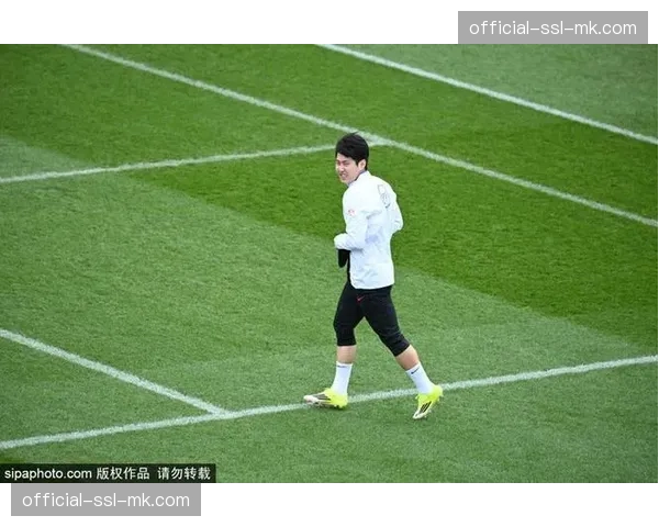 转会传闻：巴黎出局后，球队核心中场维蒂尼亚成为多家豪门夏窗目标。